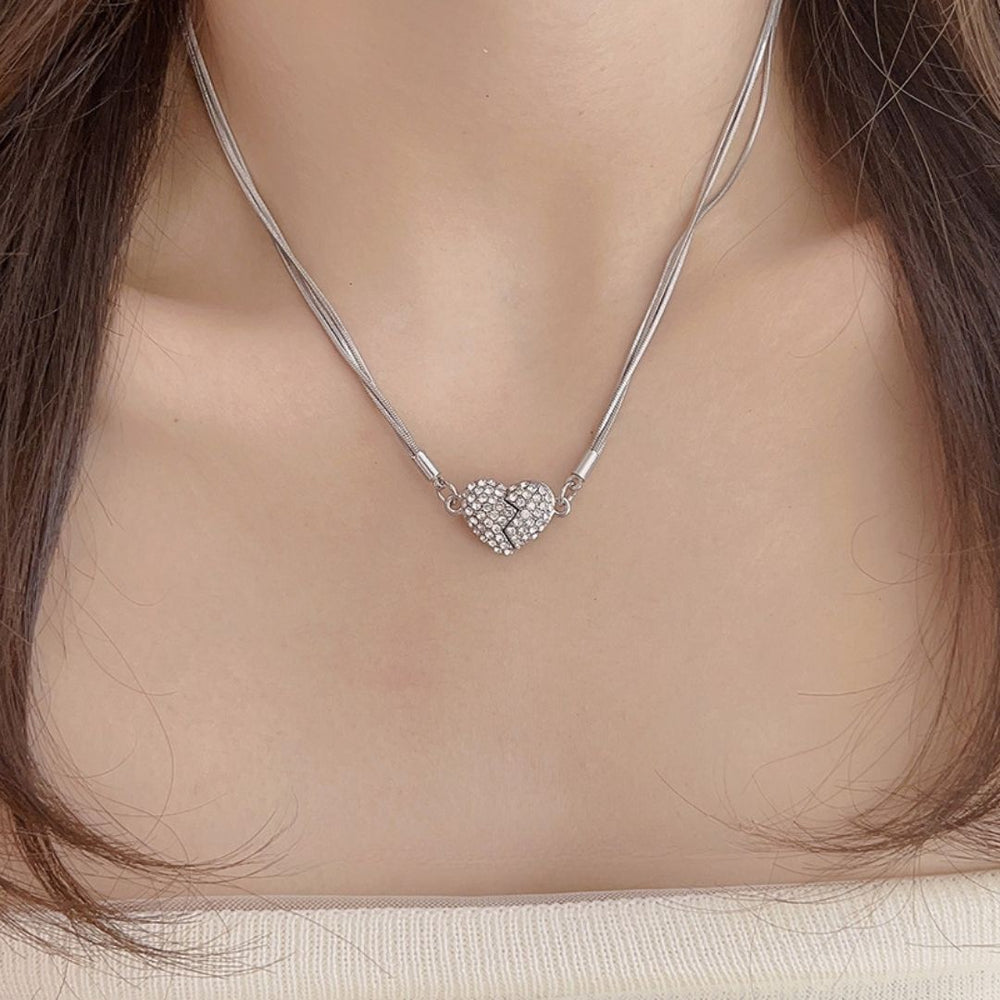 Collier d'amour magnétique